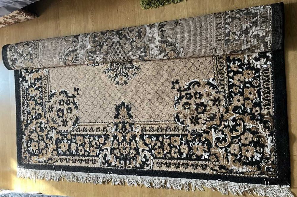Килим великий на підлогу