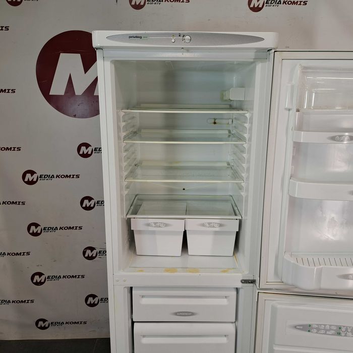 Lodówka Privileg B259406 (12m-scy gwar) F / 42dB / 164,5cm wys / 262 l