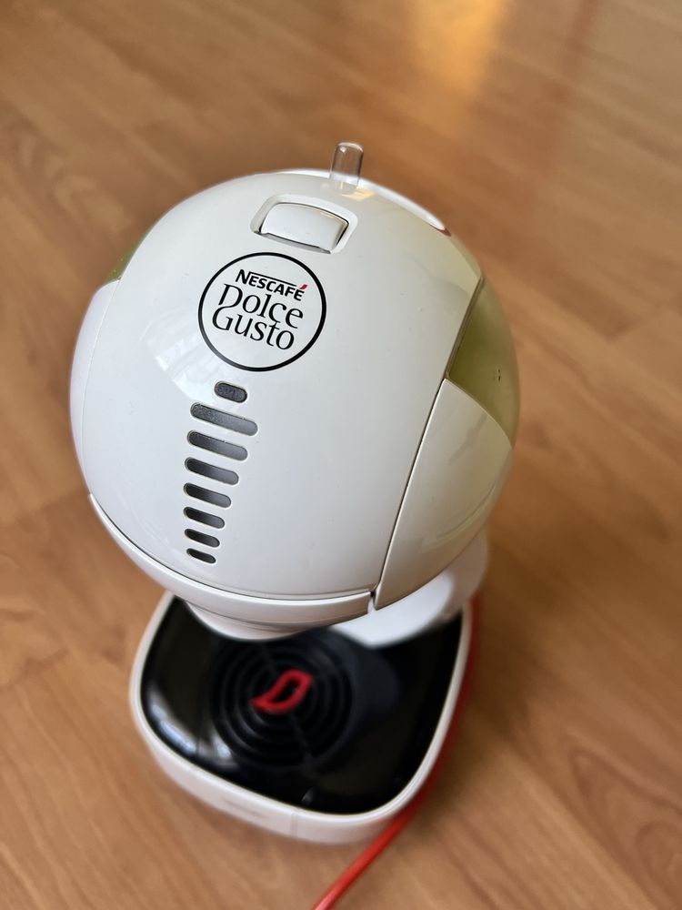 Ekspres do kawy kapsułkowy dekonghu nescafe dolce gusto