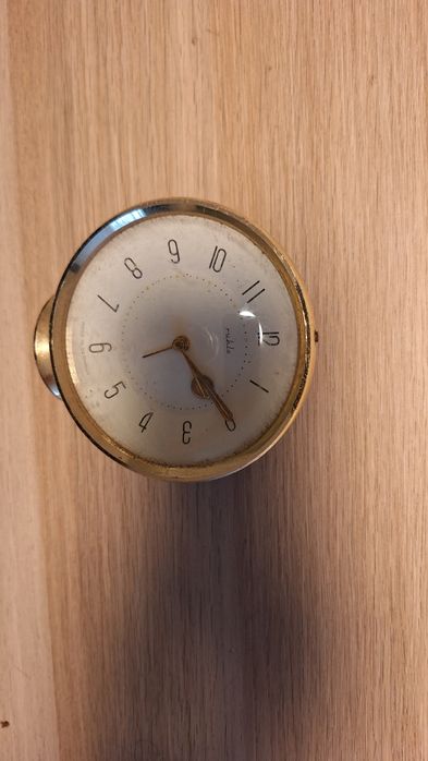 Zegarek-budzik UMF Ruhla PRL niemcy