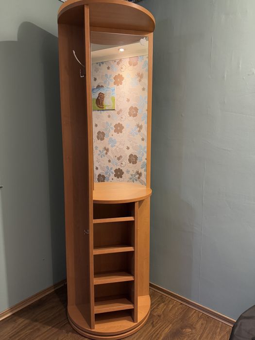 Шафа в передпокій