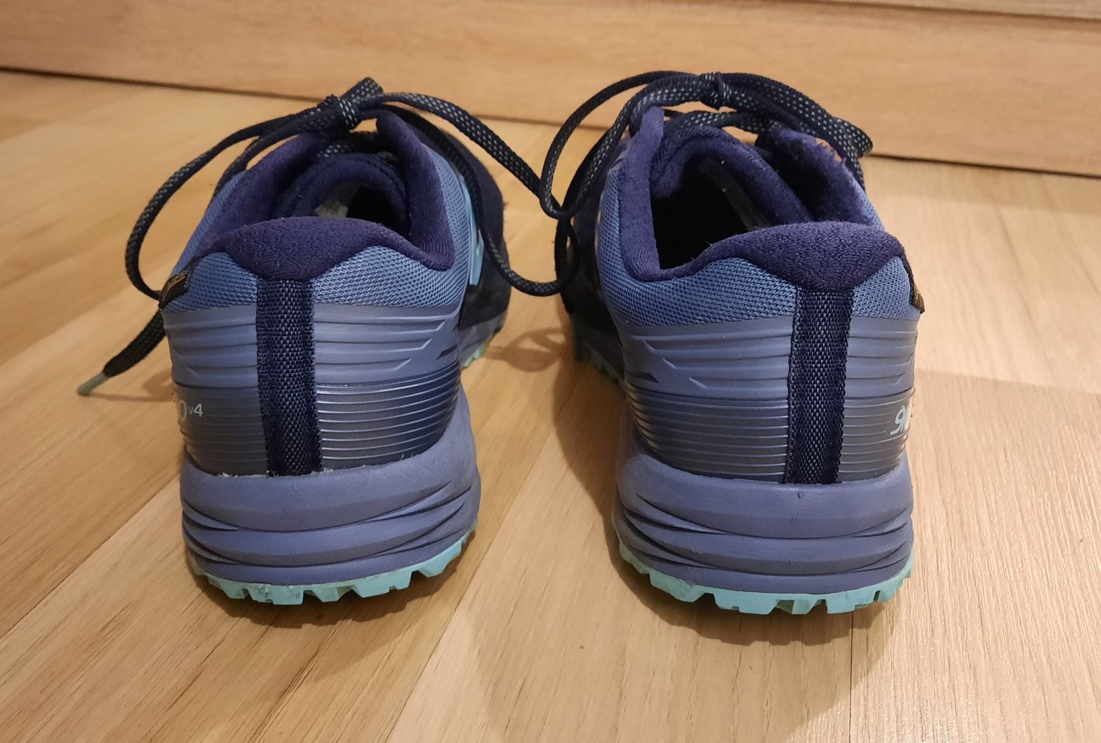 Buty do biegania New Balance 910 v4 roz. 37 Gore-Tex Trail WT910GX4