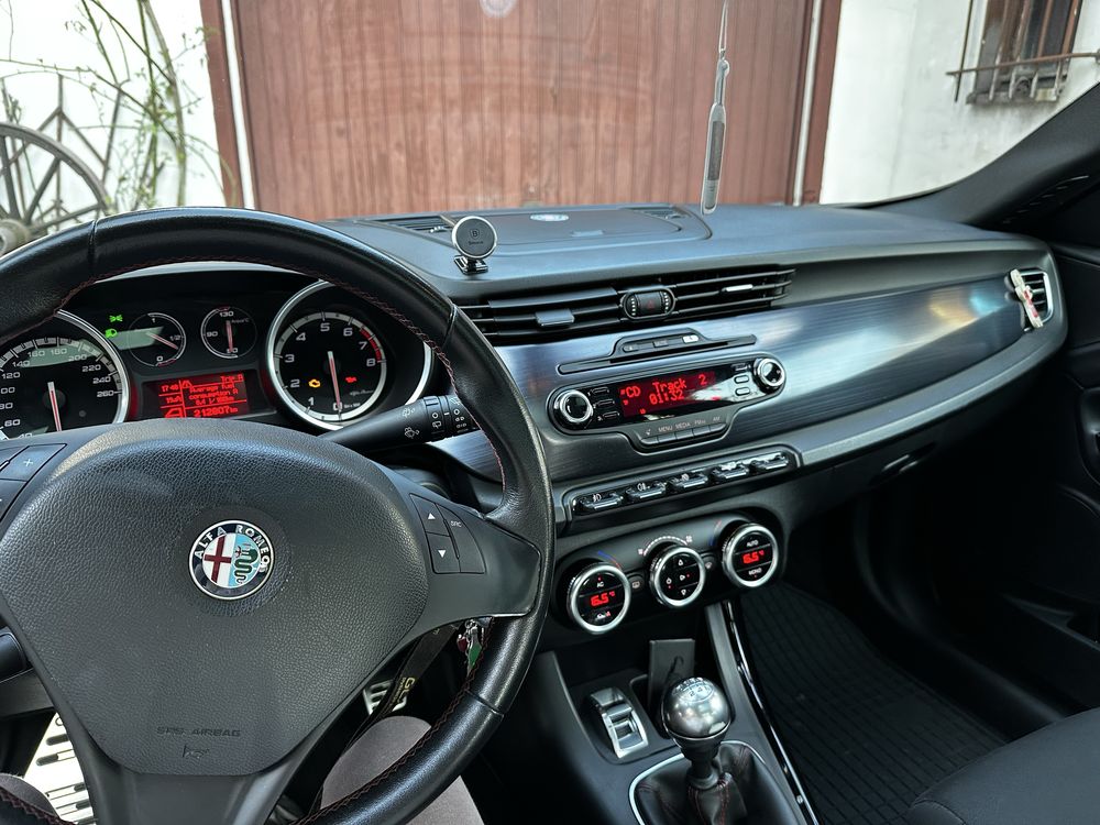 Alfa romeo giulietta panorama szyberdach