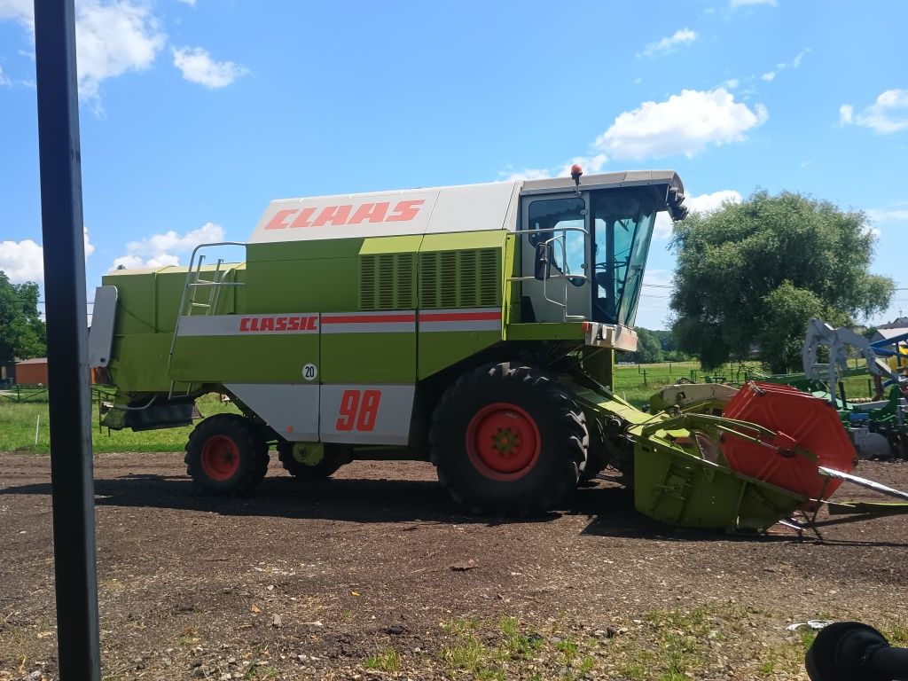 Claas Dominator 98