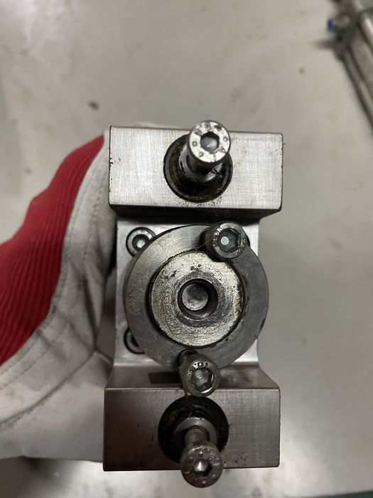 пневматичний циліндр