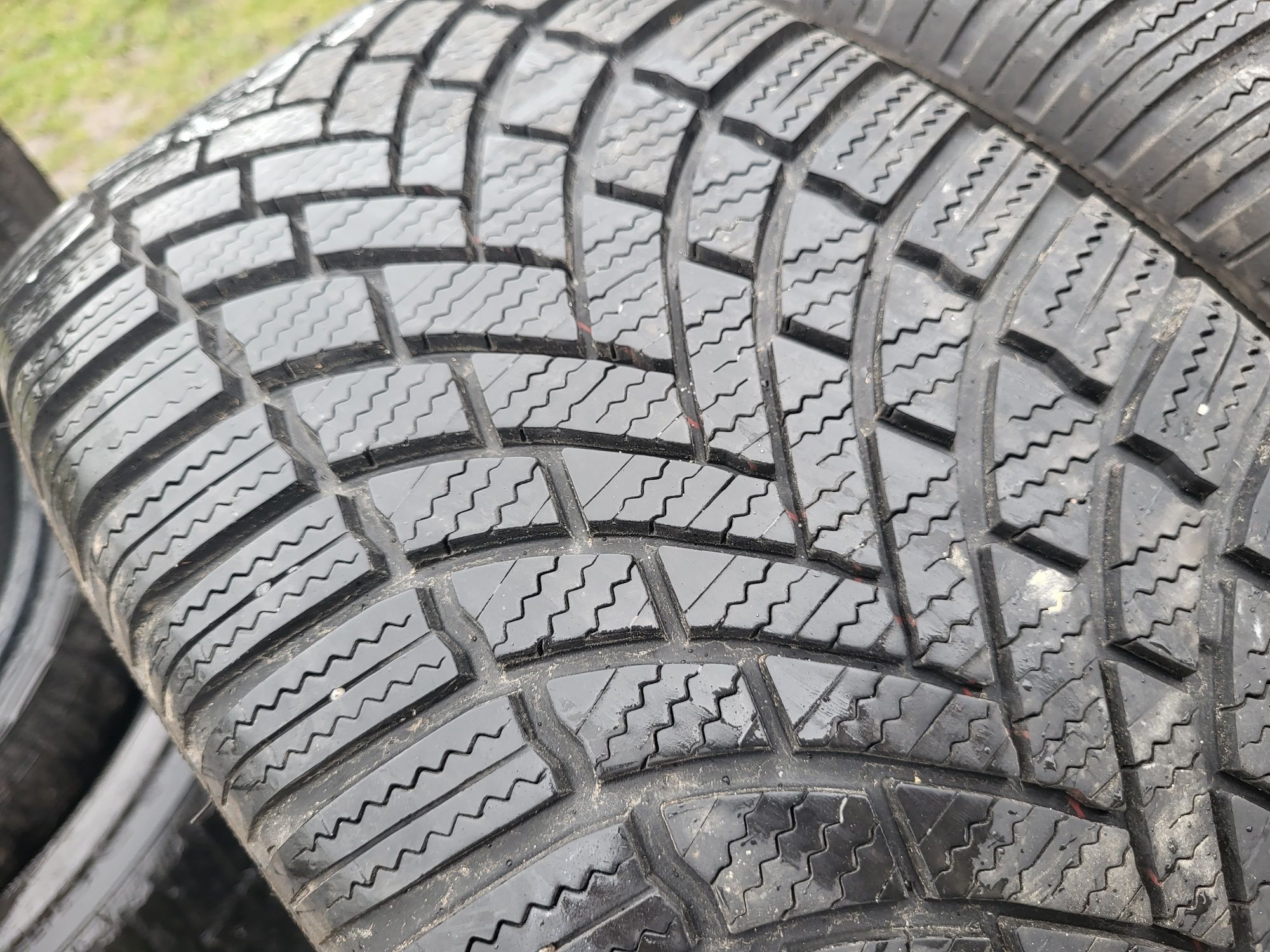 Opony zimowe 225/60R17 Bridgestone Blizzak LM005 z końca 2022r!