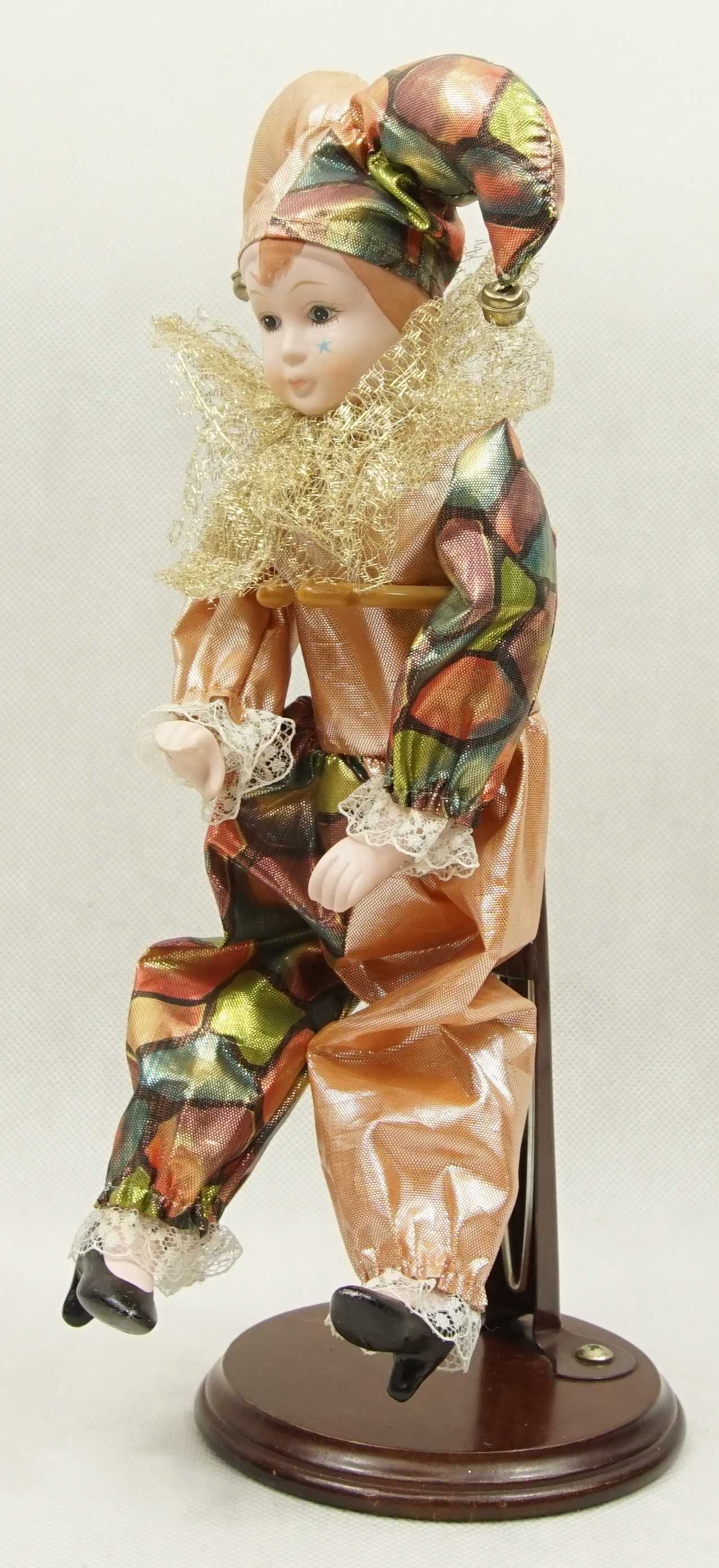 Porcelanowa lalka, 31 cm