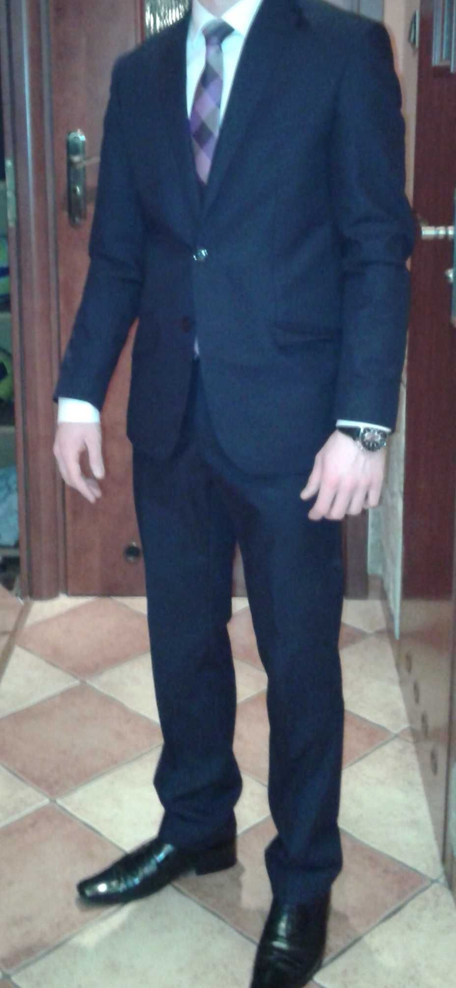 Sprzedam granatowy garnitur PUERE 170 cm