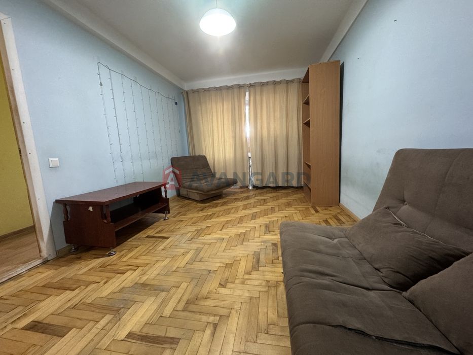 Продаж 1к. космос