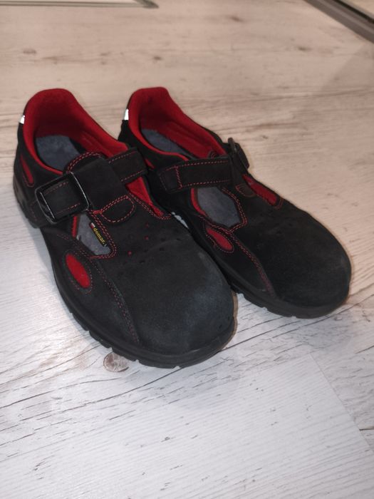 2x Buty robocze z blachą w noskach