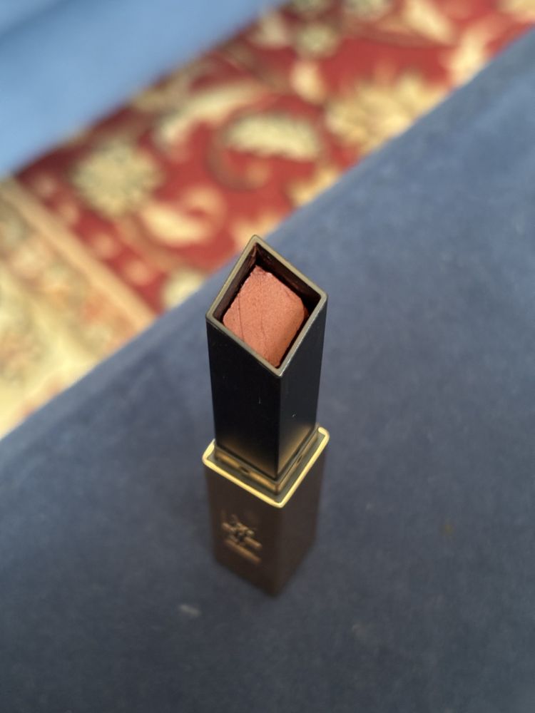 Szminka pomadka yves saint laurent ysl 18