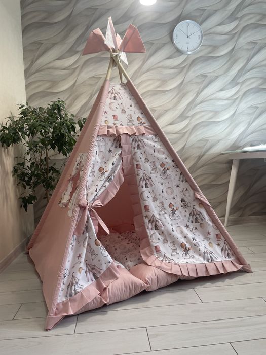 Вігвам, палки до вігвама, фіксатор, подушечка, килимок до вігвама