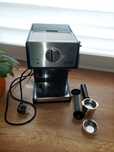 De'Longhi Kolbowy ekspres ciśnieniowy ECP33.21.BK 1100 W czarny