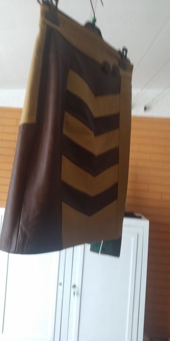 Saia pele castanha