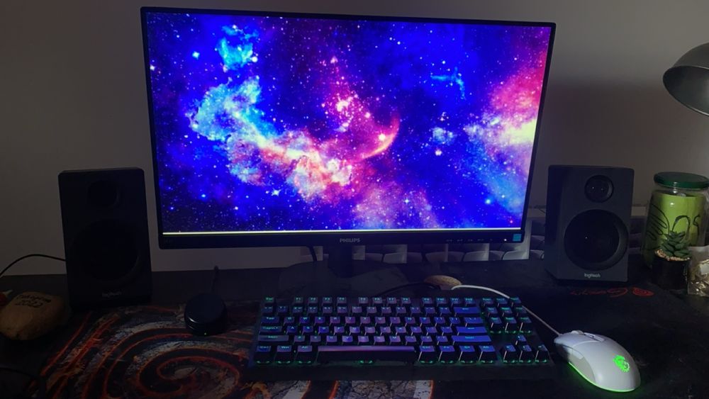 Komputer stacjonarny + monitor 75hz
