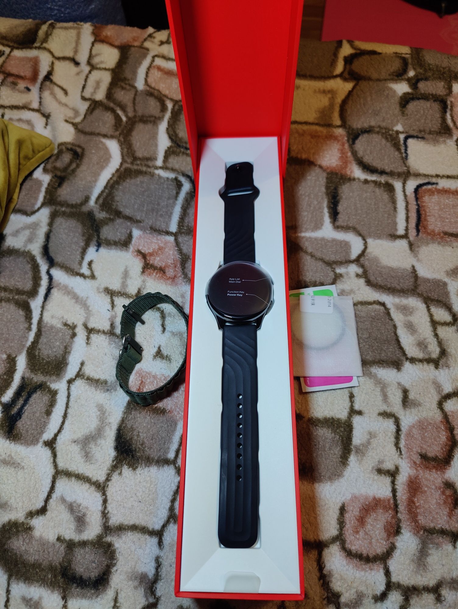 Смарт-годинник OnePlus Watch