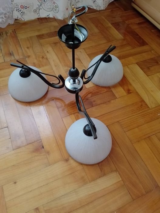 Żyrandol na 3 żarówki