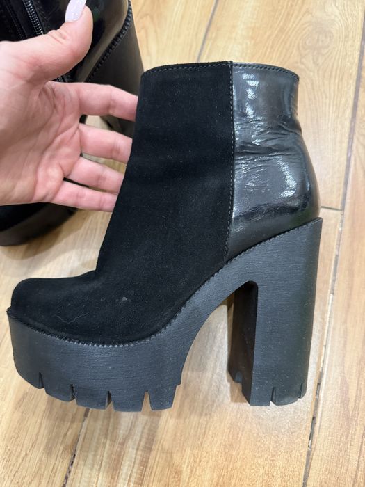 Чобітки осінні жіночі