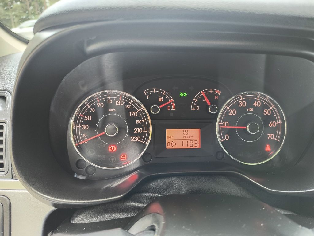 Super stan Punto 1.4 09r.
