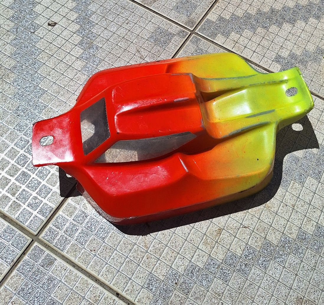 Xray xb8 2021 1/8TT