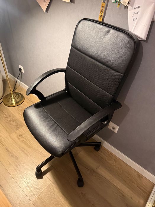 Secretária escritório