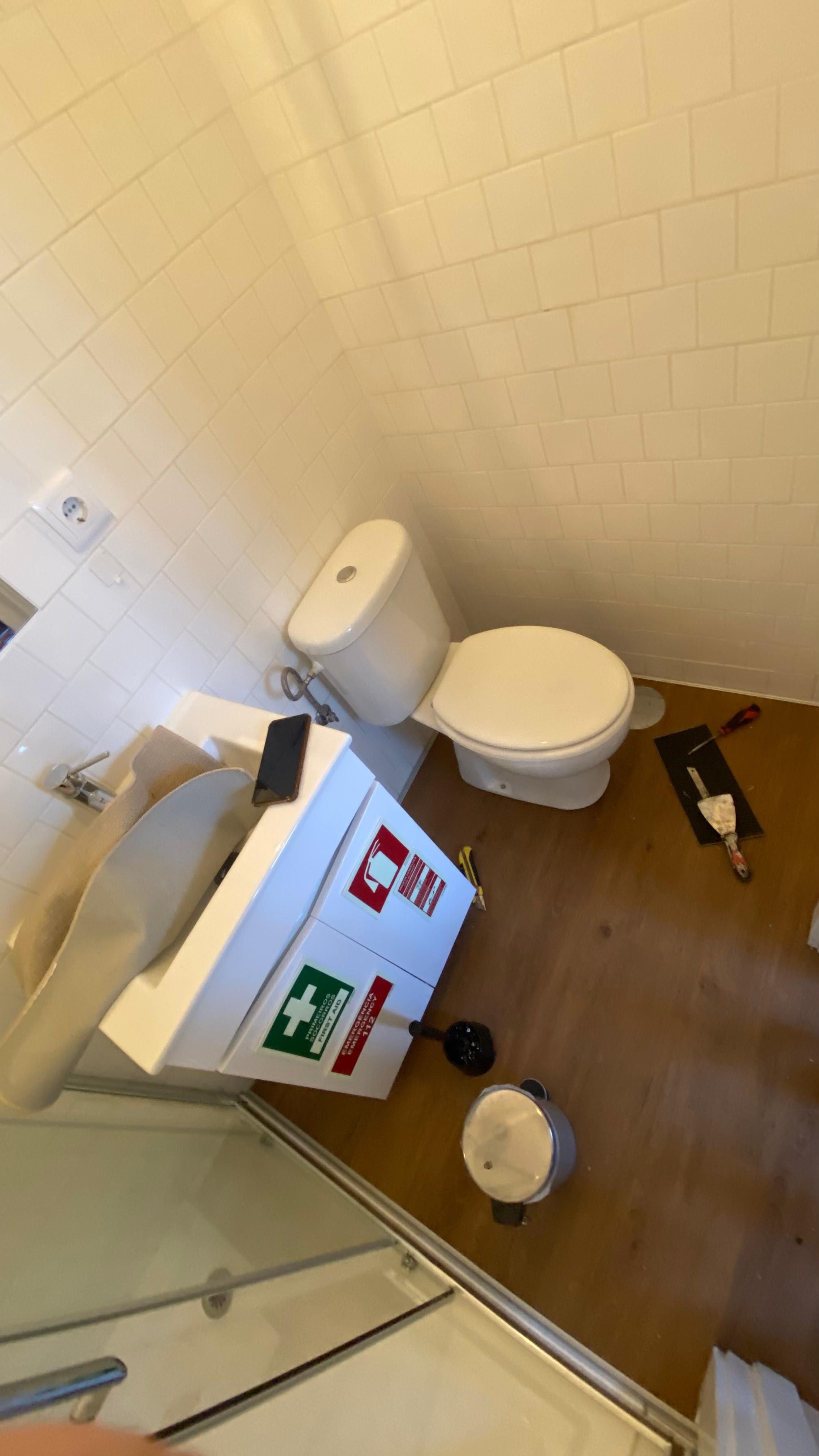 Aplicação de Piso Flutuante e etc: Rapidez, Qualidade e Sofisticação