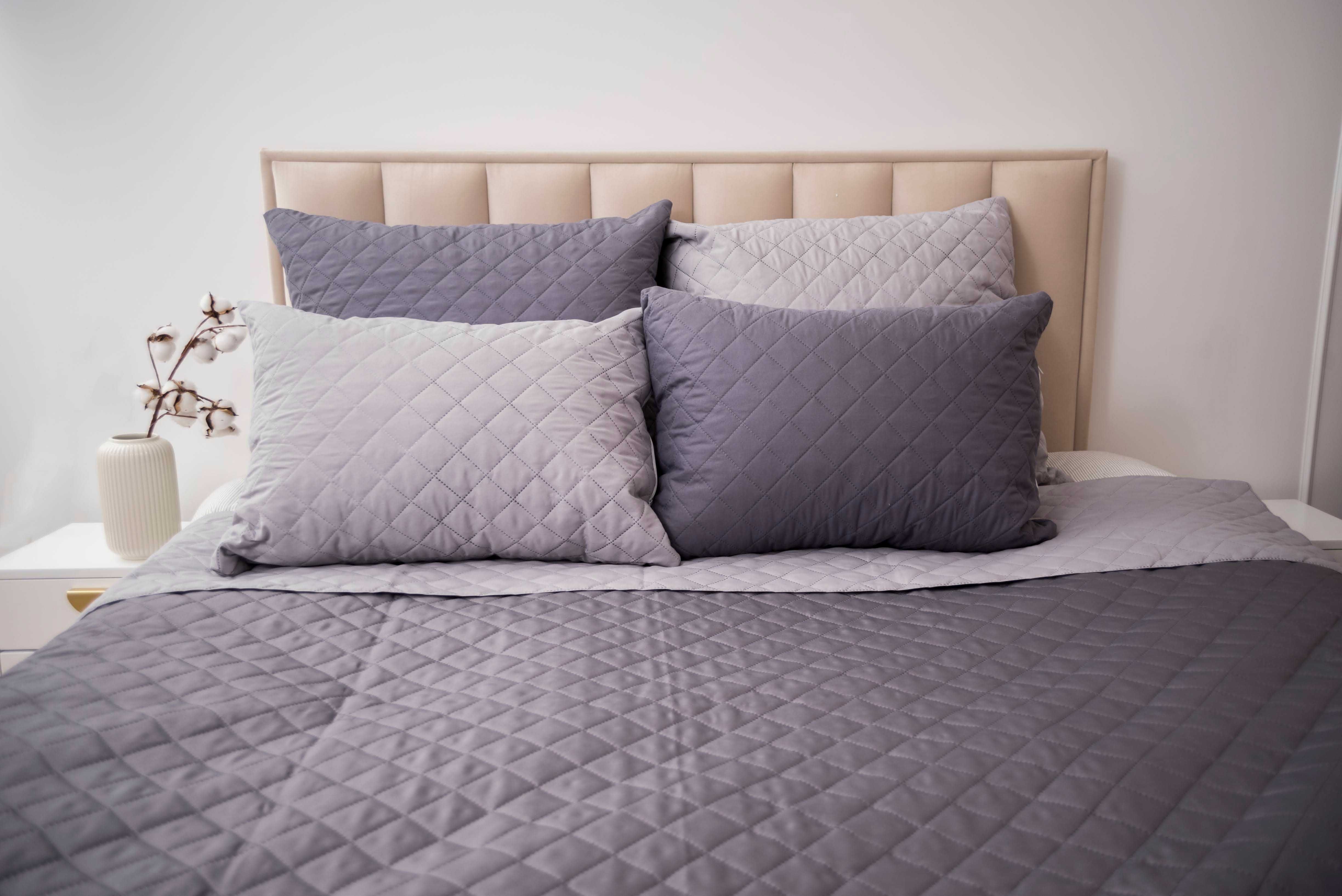 Narzuta na łóżko, rozmiar 160x200 lub 180x200 , kolory siwy/popiel