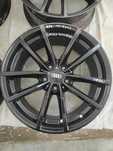 352 Felgi aluminiowe AUDI R 17 5x112 otwór 66,6 Czarne Bardzo Ładne