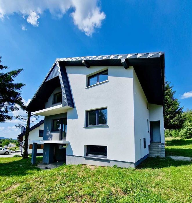 Dom w Sanoku stan deweloperski Kostarowce działka 40 arów Cicha wieś