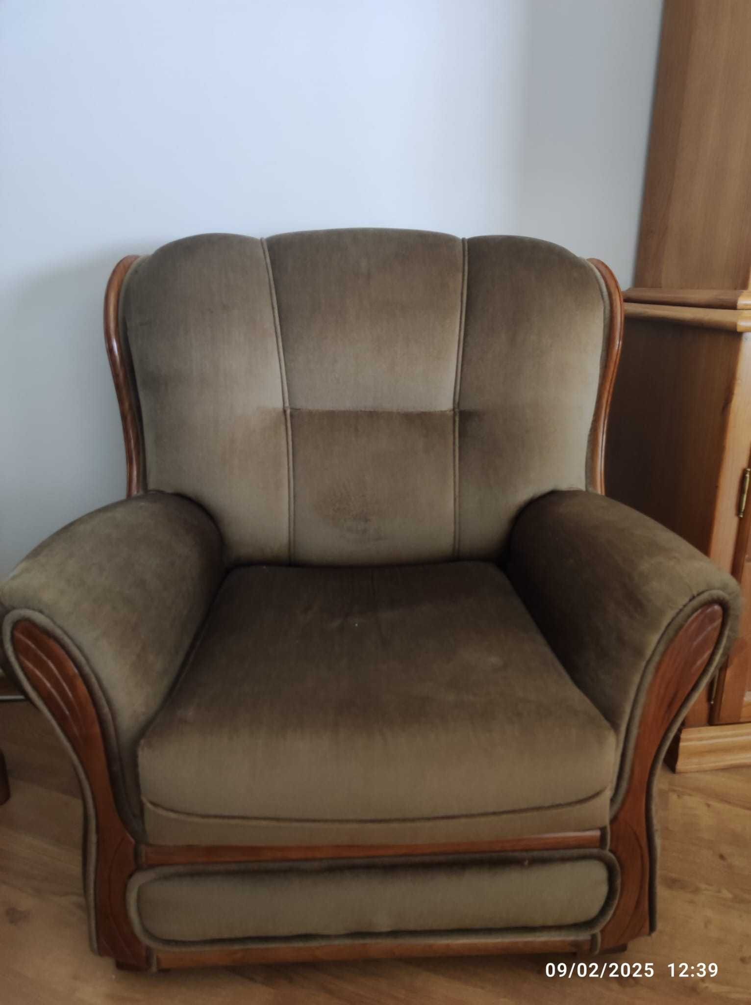 Sofá de 3 lugares + 2 sofás individuais/poltronas