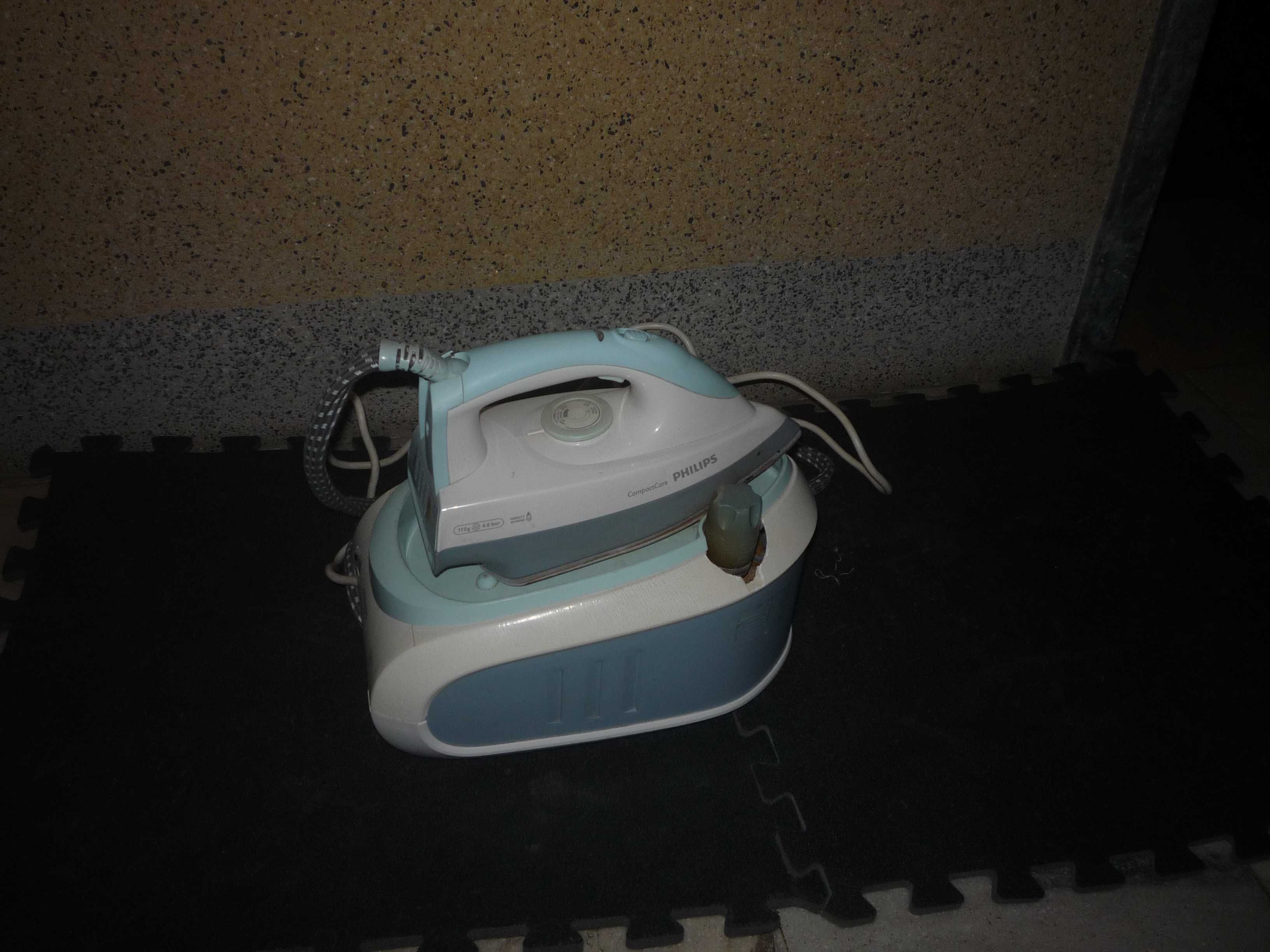 Ferro com caldeira Philips: 3 euros