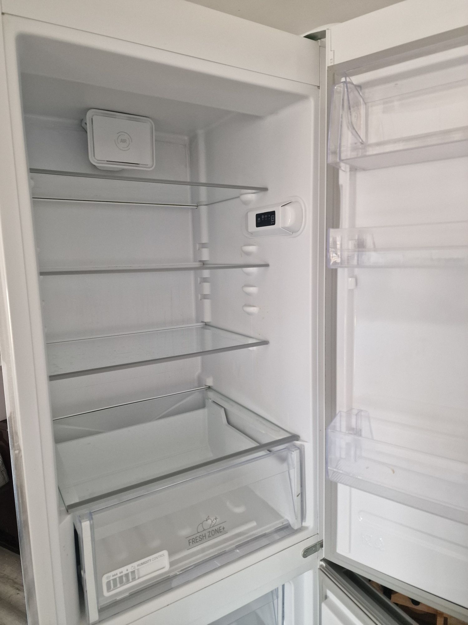 Frigorífico HOTPOINT ariston combinado