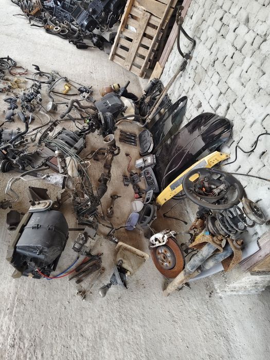 Запчастини Рено Меган 1.6бензин