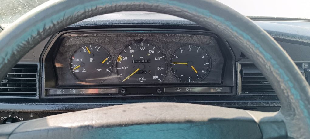 Mercedes Benz 190D (W201] 2.0 4 velocidades