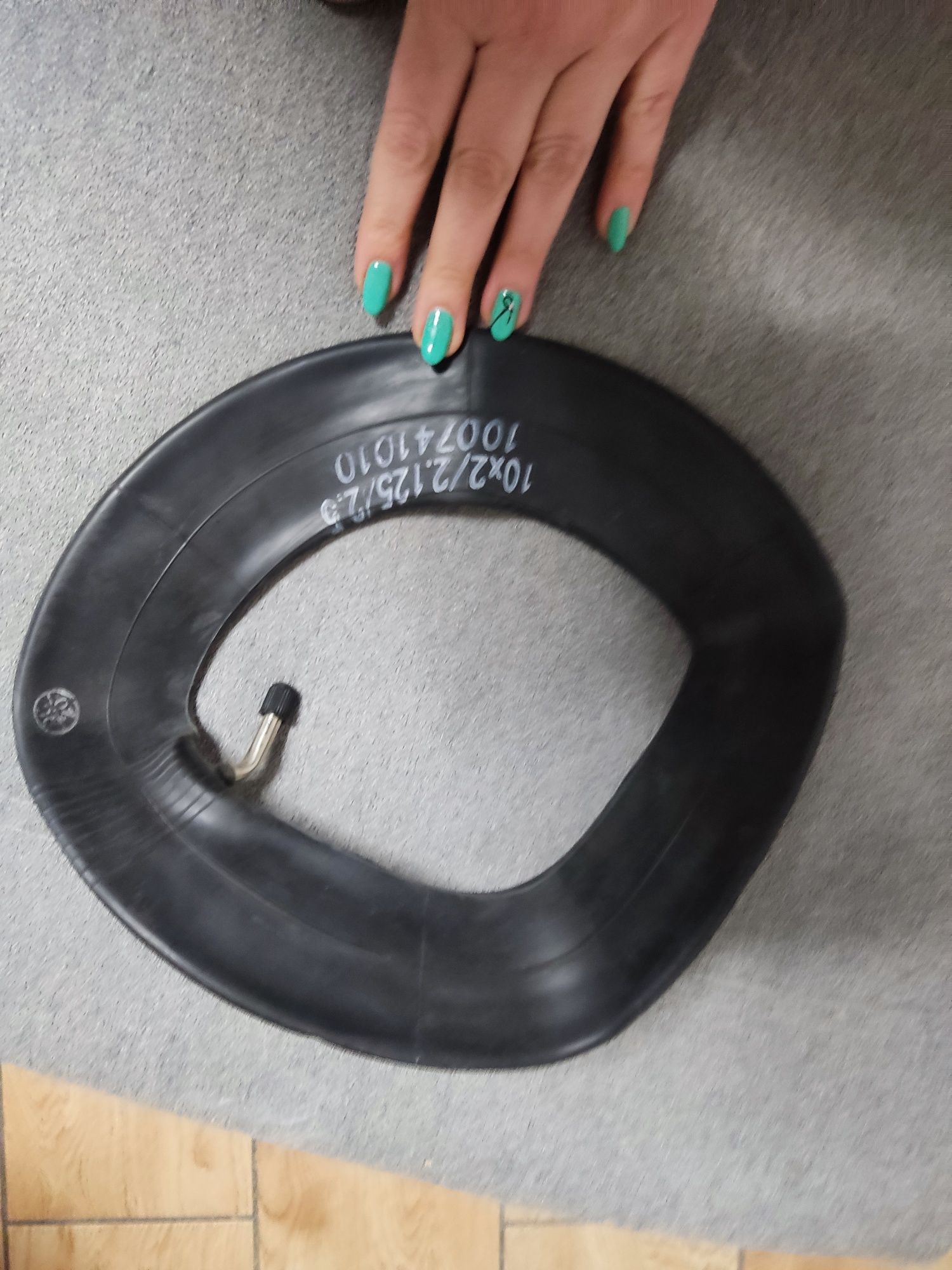 Uniwersalna dętka 10'' z zagiętym zaworem