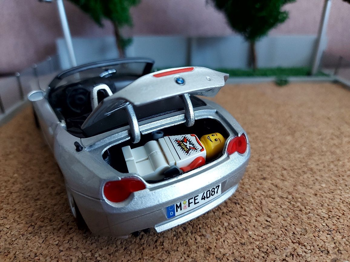 BMW Z4 Bburago skala 1/24 Motor Max no. 73269