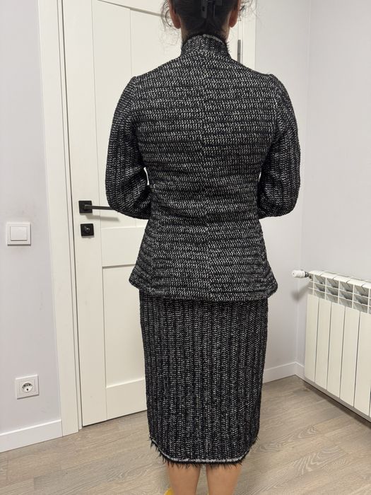 Теплий костюм відомого італійського бренду, розмір М