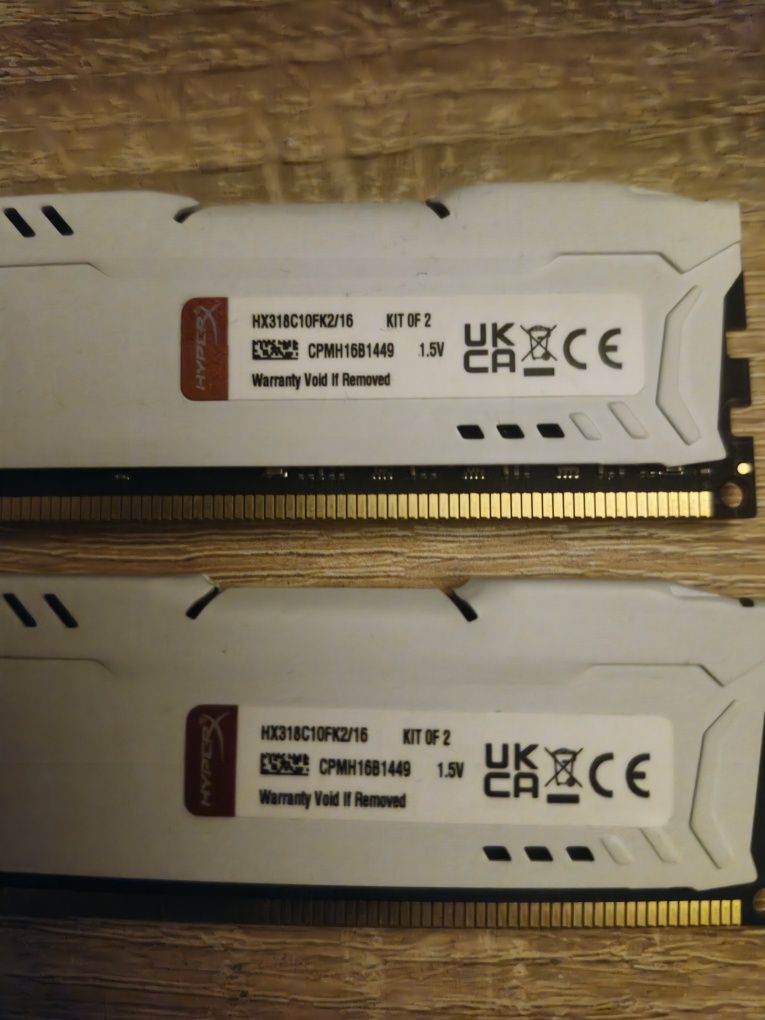 Оперативна пам'ять DDR3 1866 2x8гб