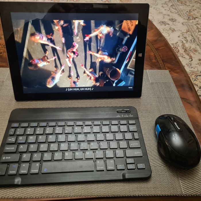 ПЛАНШЕТ-КОМПЮТЕР  Microsoft Surface 3