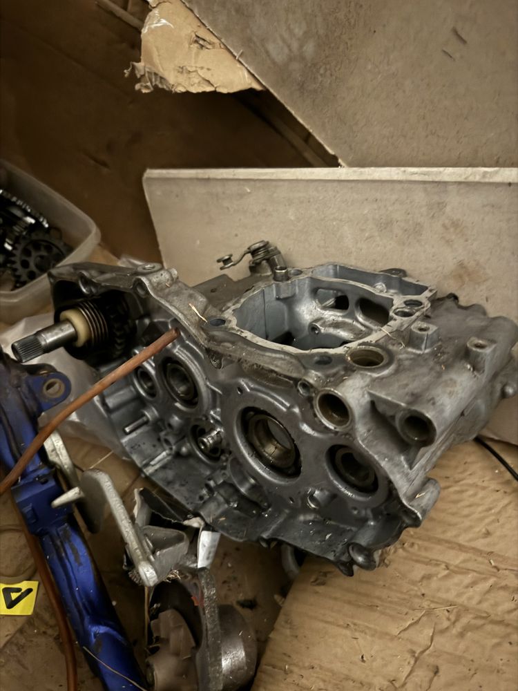 Części do yamaha yzf 250 rok 03-05 rama, gaźnik, kartery, moduł