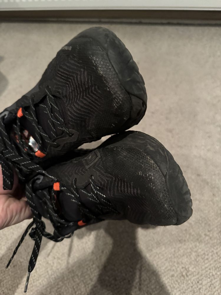 Czarne męskie buty sportowe do biegania fresh foam hierro 47 gtx ne