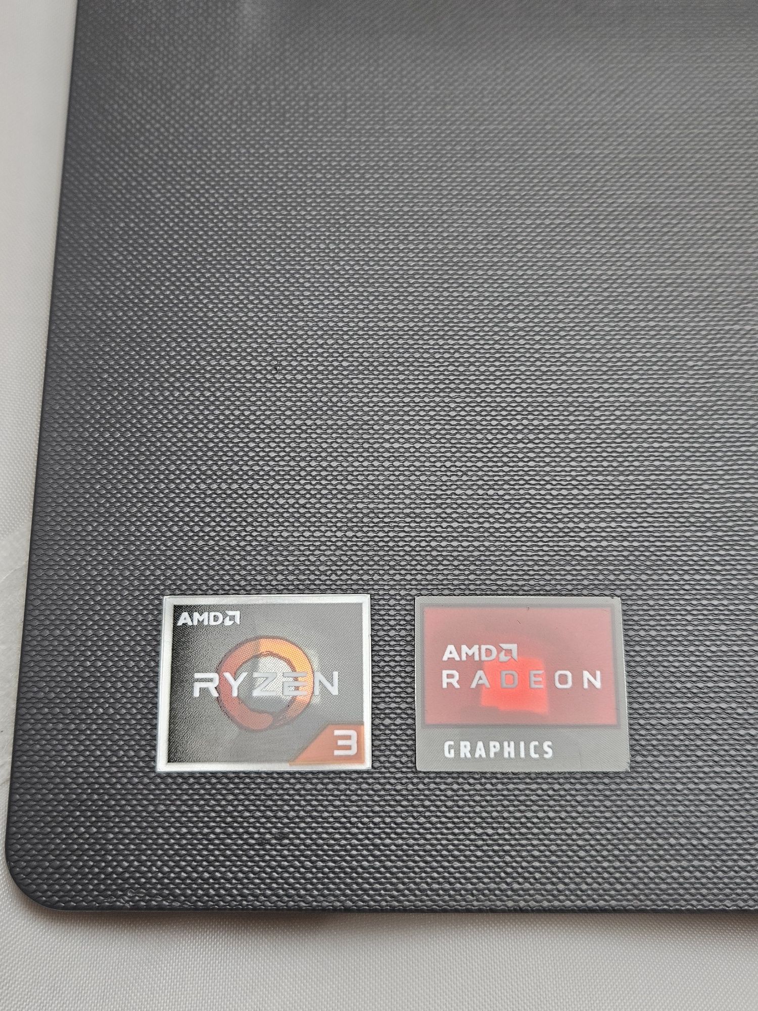 Lenovo V14-ADA 82C6 Ryzen 3 Win11 stan bardzo dobry