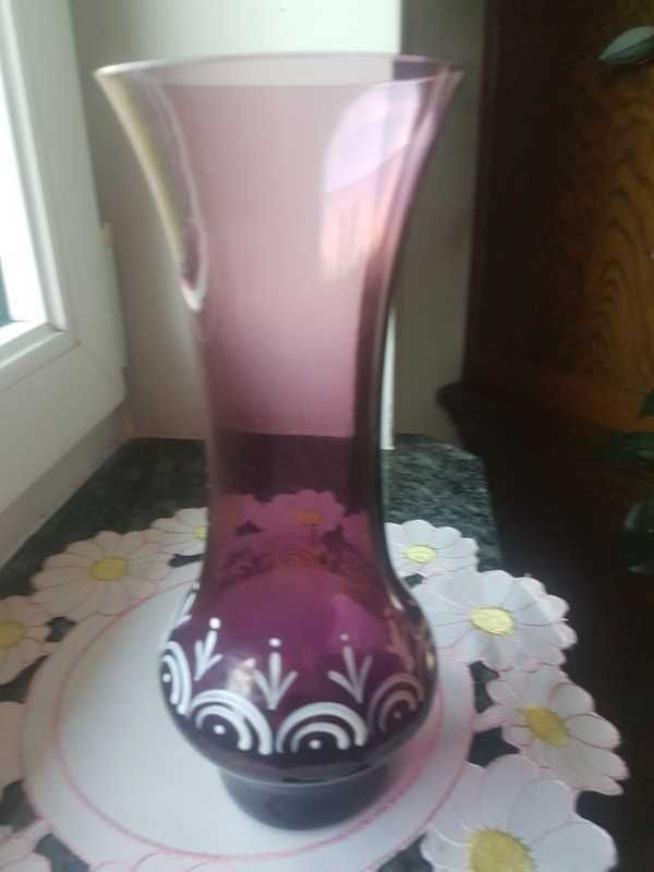 Kolekcjonerskie szkło wazon w odcieniach bakłażanu
