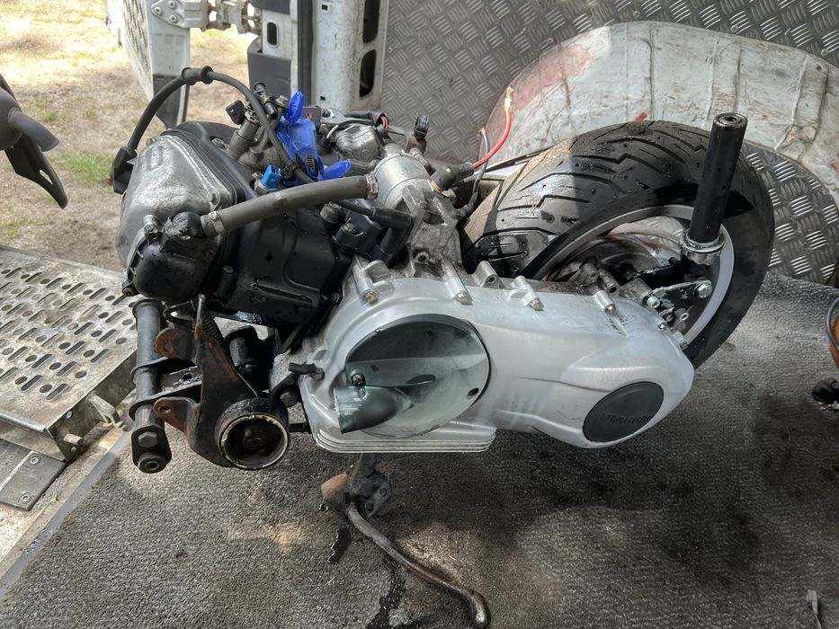 Piaggio FLY 125 12do19 silnik kompletny