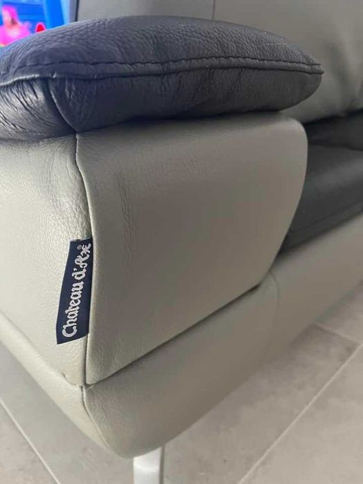 Sofa chaise longue em curo marca «Château d’Ax » (contacto por e-mail)