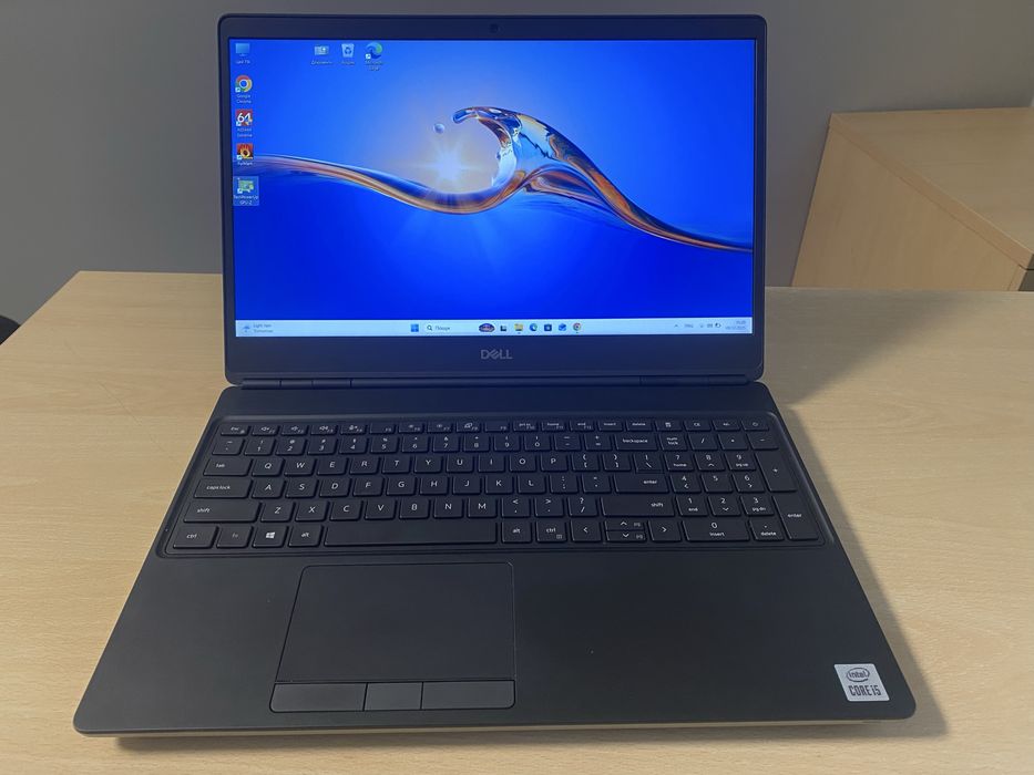 DELL Precision 7550•15.6" FHD•Core i5-10400H•16•256SSD  T1000 4Gb