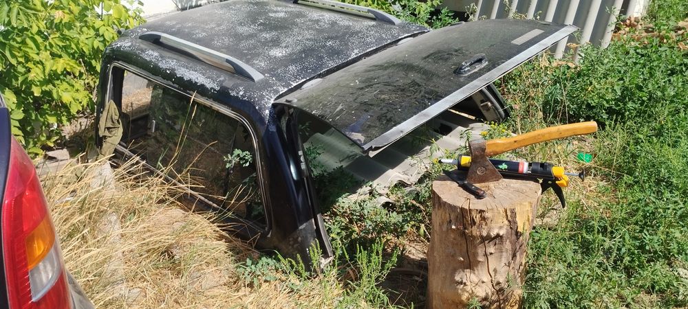 Ляда багажника L200