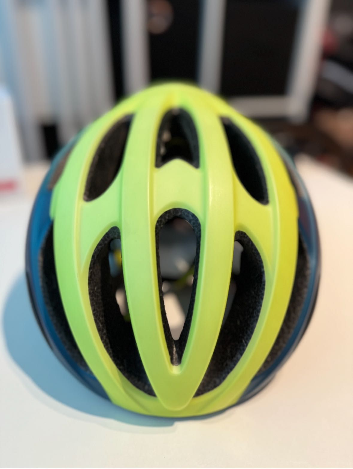 Kask rowerowy szosowy Bell Formula LED Mips M 55-59 cm