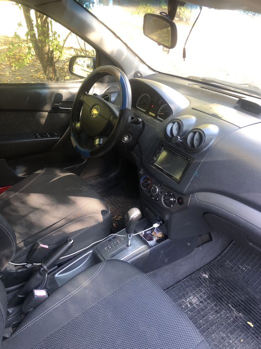 Продам шевроле авео 2006 год. газ-бензин