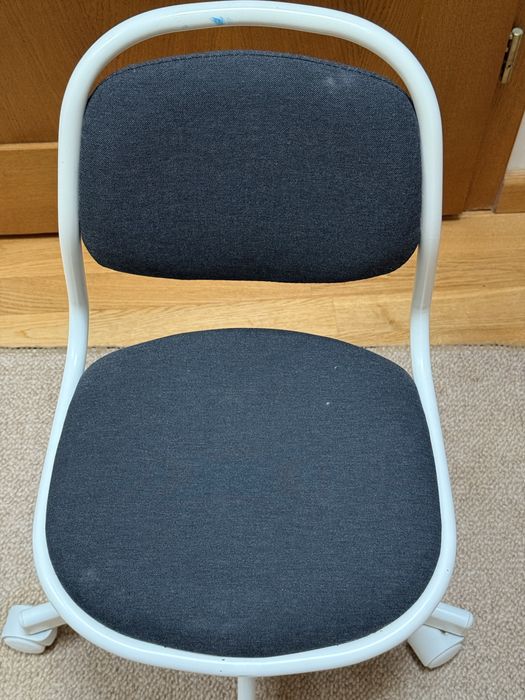 IKEA ÖRFJÄLL Dziecięce krzesło biurowe, biały/Vissle jasnoszary